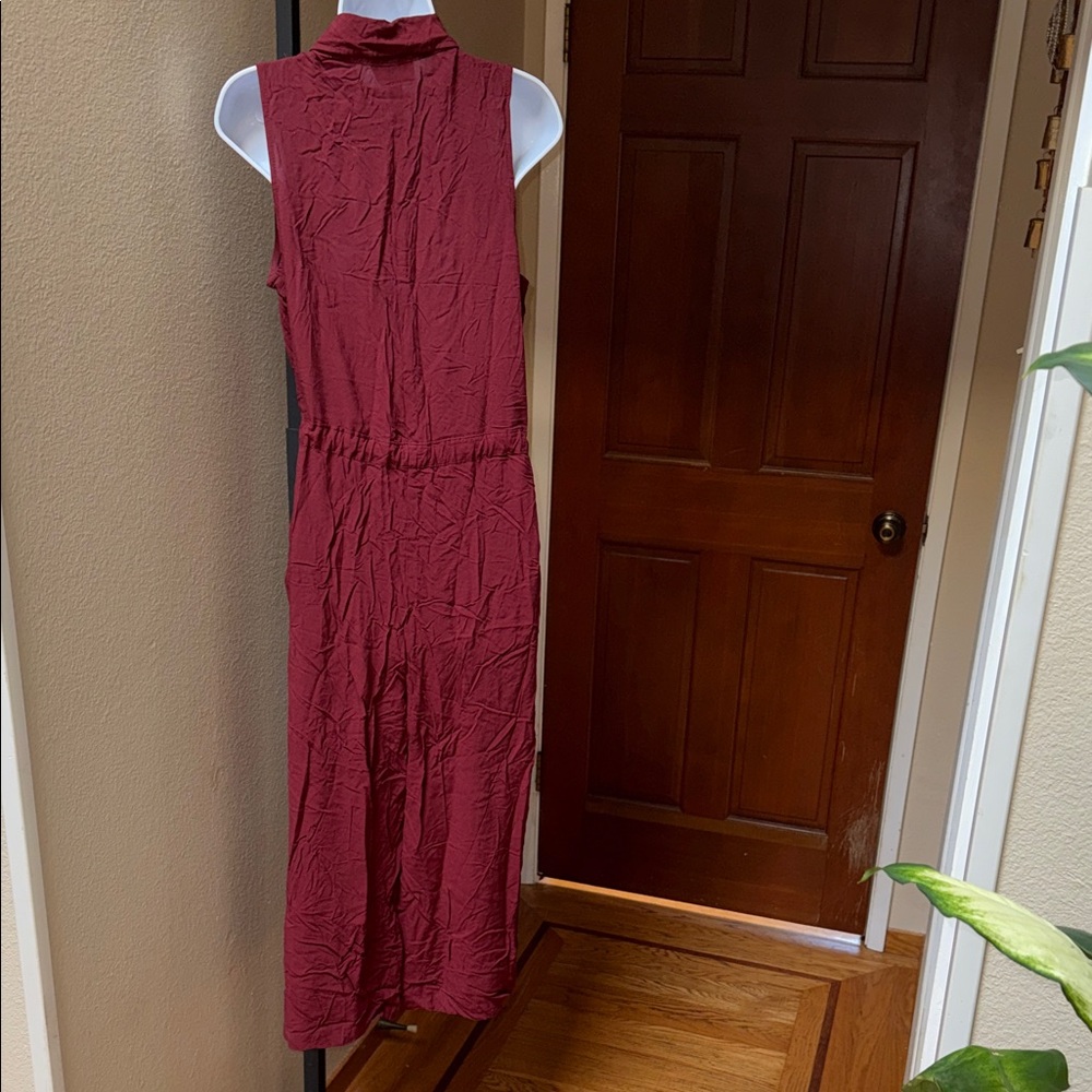 Universal Thread Sleeveless Button Up Maroon Crop… - image 4